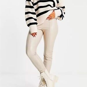 Nicole Miller Putty Tan Faux Leather Stretchy Skinny Leggings Small